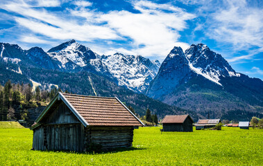 Obraz premium landscape near Garmisch-Partenkirchen - Zugspitze mountain
