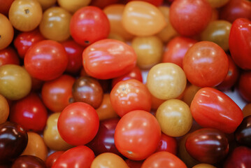 Fototapeta na wymiar Heap of ripe tomatoes