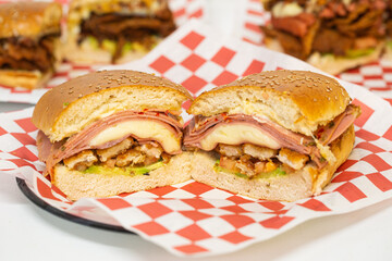 torta con pollo empanizado