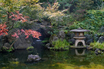 Fototapeta na wymiar 国際文化会館, 日本庭園