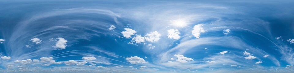 Naklejka na ściany i meble Nahtloses Panorama mit weiß-blauem Himmel 360-Grad-Ansicht mit schöner Cirrus-Bewölkung zur Verwendung in 3D-Grafiken als Himmelskuppel oder zur Nachbearbeitung von Drohnenaufnahmen 