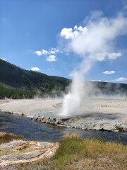 geyser's eruption in yellowstone park