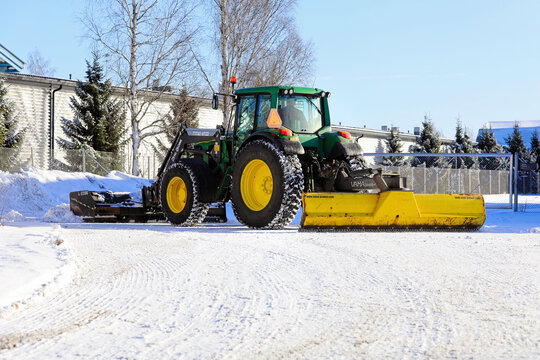 John Deere 6620 Tractor Clearing Snow with Snow Plough and VAMA Rear Blade
