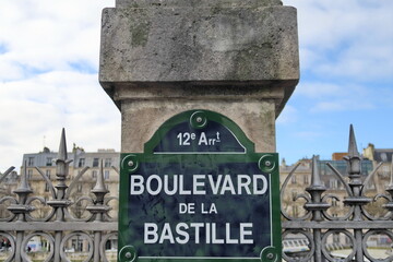 Boulevard de la Bastille. Plaque de nom de rue. Paris.