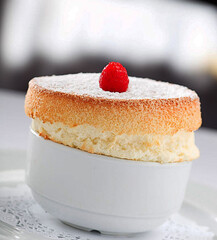 cheesecake with raspberries