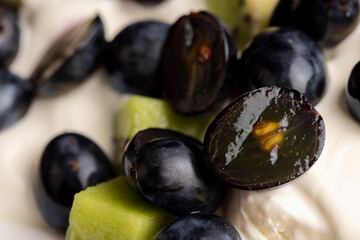 White cottage cheese with sour cream