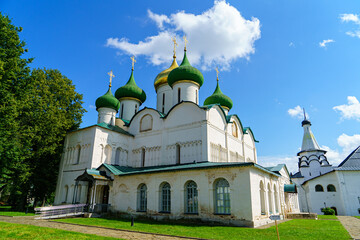 Fototapeta na wymiar Suzdal, Russia - August 11, 2020: Spaso-Evfimiev monastery - Male monastery. Transfiguration Cathedral