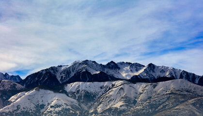 Fototapeta premium snow covered mountains in winter