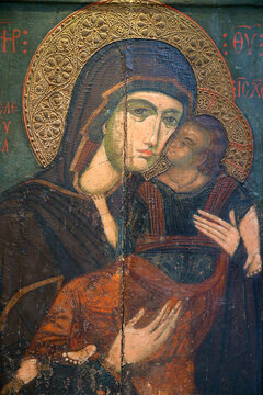 Icon in Pedoulas byzantine museum : the Virgin Eleousa, 14th century. Cyprus.