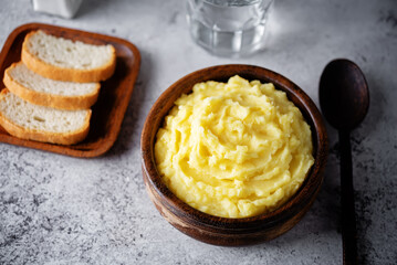 Mushed potato in a bowl