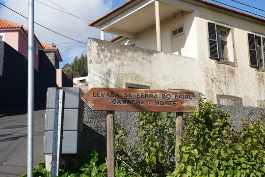 Wegweiser zur Levada da Serra do Faial bei Camacha auf Madeira