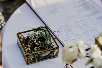 boho wedding decoration flowers nature garden sea sand palm tree nature olive white and green