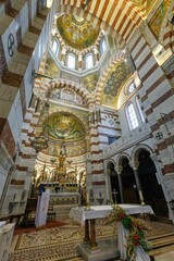Fototapeta na wymiar Notre-Dame de la Garde, Marseille