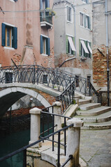 canal countrystreet, city, building, architecture, town, old, house, buildings, urban, italy, europe, travel, narrow, ancient, road, alley, tourism, window, view