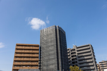 修繕工事中のマンション