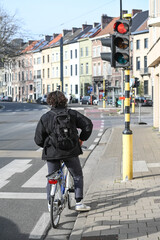 velo cycliste Belgique Flandres gent Gand circulation environnement jeune circulation feu