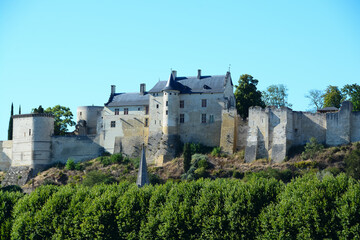 Fototapeta na wymiar Chinon - ville et château - Indre et Loire - Centre Val de Loire