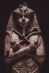 A historical egyptian sarcophagus with a mummy inside - obrazy, fototapety, plakaty