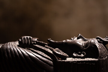A historical egyptian sarcophagus with a mummy inside - obrazy, fototapety, plakaty