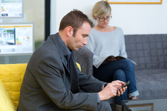 poeple in hospital waiting area