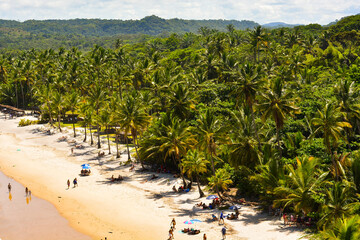 Fototapeta na wymiar praia de itacarezinho, Itacaré, Bahia