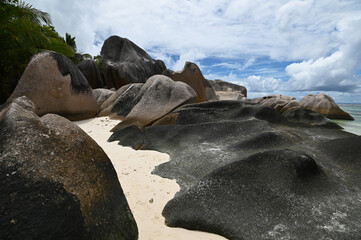 Granitformationen auf der Insel La Dique 