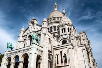 Fototapeta na wymiar Basilica Sacre Coeur At The Montmartre Hill In Paris, France