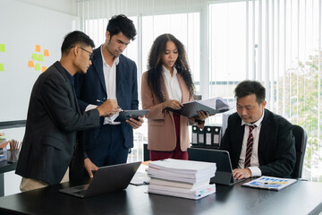 Asia business meeting   consultations of business people in the company's meeting room Discuss, present, present new projects, present 