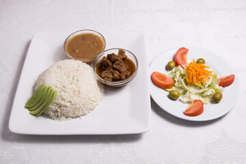 Dish bandera dominicana