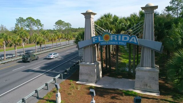 Florida Welcome You highway sign in Jennings, FL