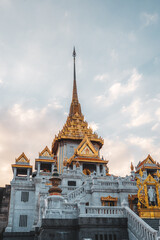 Bangkok Chinatown ： The Golden Buddha Temple in Bangkok