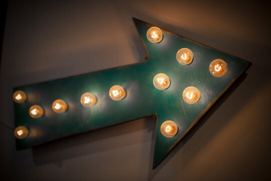 Directional arrow light.
