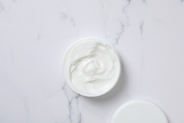 Obraz na płótnie Canvas Concept of skin care, cream cosmetic, top view