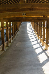 日本　岡山県岡山市北区吉備津にある吉備津神社の回廊