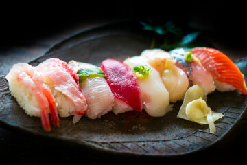 お寿司とヒラメの和食器