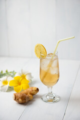 冷たいジンジャーエール