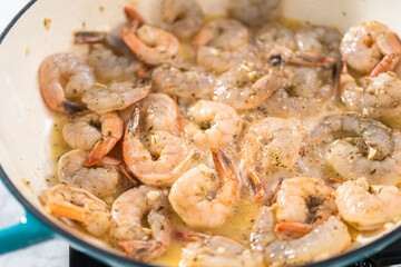 Garlic Shrimp Pasta with Spinach