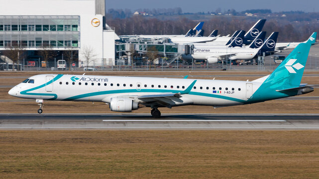 Air Dolomiti Embraer 195