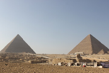 pyramids of giza