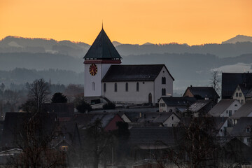 Die Martinskirche Illnau im Sonnenaufgang © David