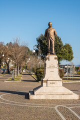 The statue of Cavallotti in the promenade of Intra