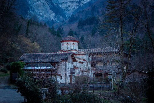 Monast&egrave;re Saint Antoine le Grand dans le Vercor Dr&ocirc;me