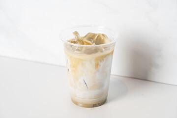 hojicha tea latte in glass