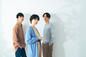 Naklejka premium 若者3人のポートレート