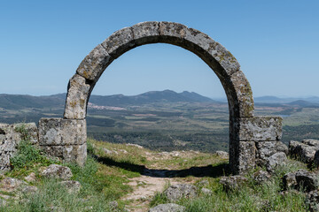 Fototapeta na wymiar Remais of a church arch stone of Monsanto medieval village, Portugal 