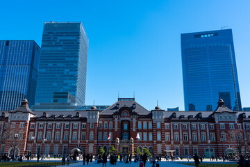 人で賑わう東京駅・TOKYO STATION