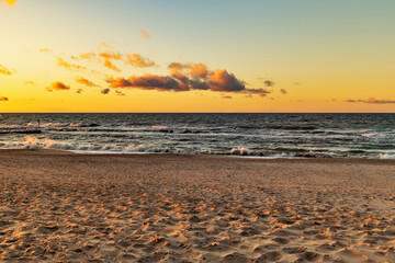 Sonnenuntergang am Strand der Ostsee