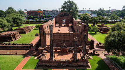 Fototapeta premium Ruins of Wat Ratchaburana in Ayutthaya, Thailand