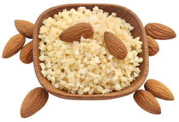 Small pieces of chopped almonds