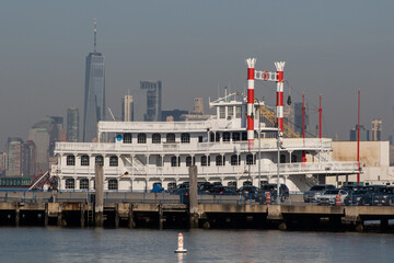 Fototapeta premium ship in port
